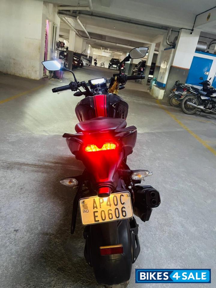 TVS Apache RTR 200 4V 2025