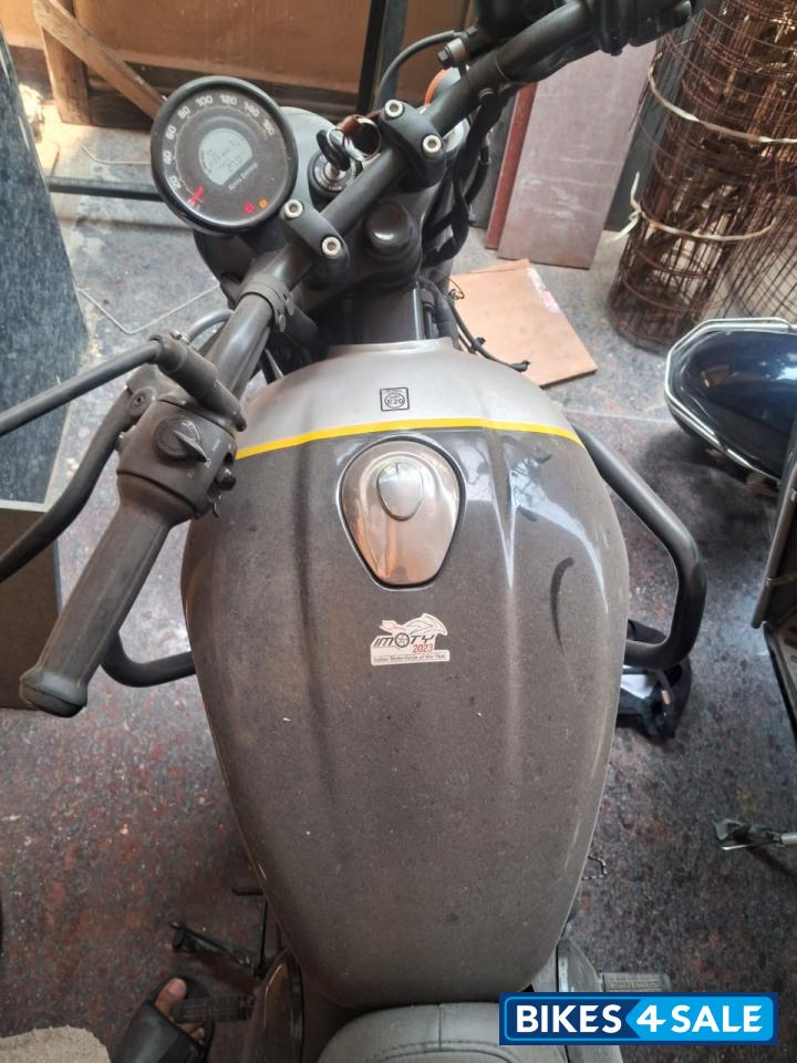 Royal Enfield Hunter 350 Metro