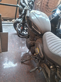 Royal Enfield Hunter 350 Metro