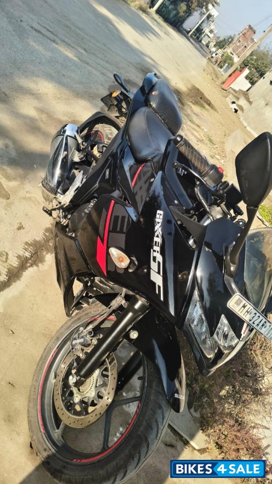Suzuki Gixxer SF