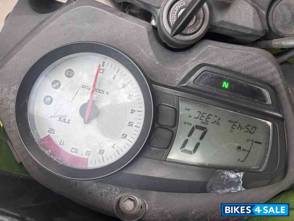 Green TVS Apache RTR 160