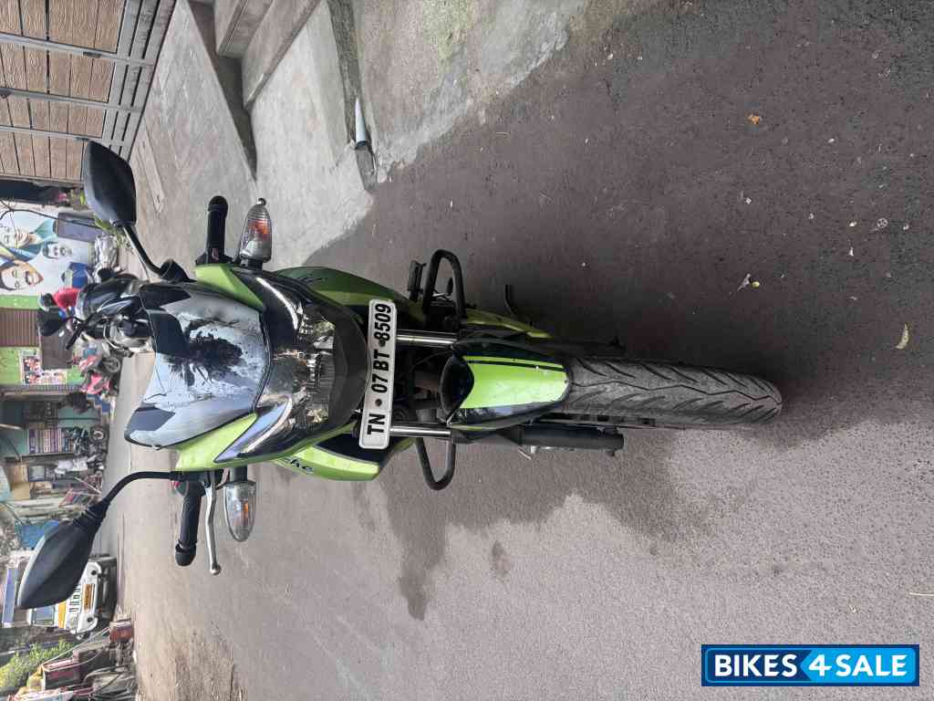 Green TVS Apache RTR 160