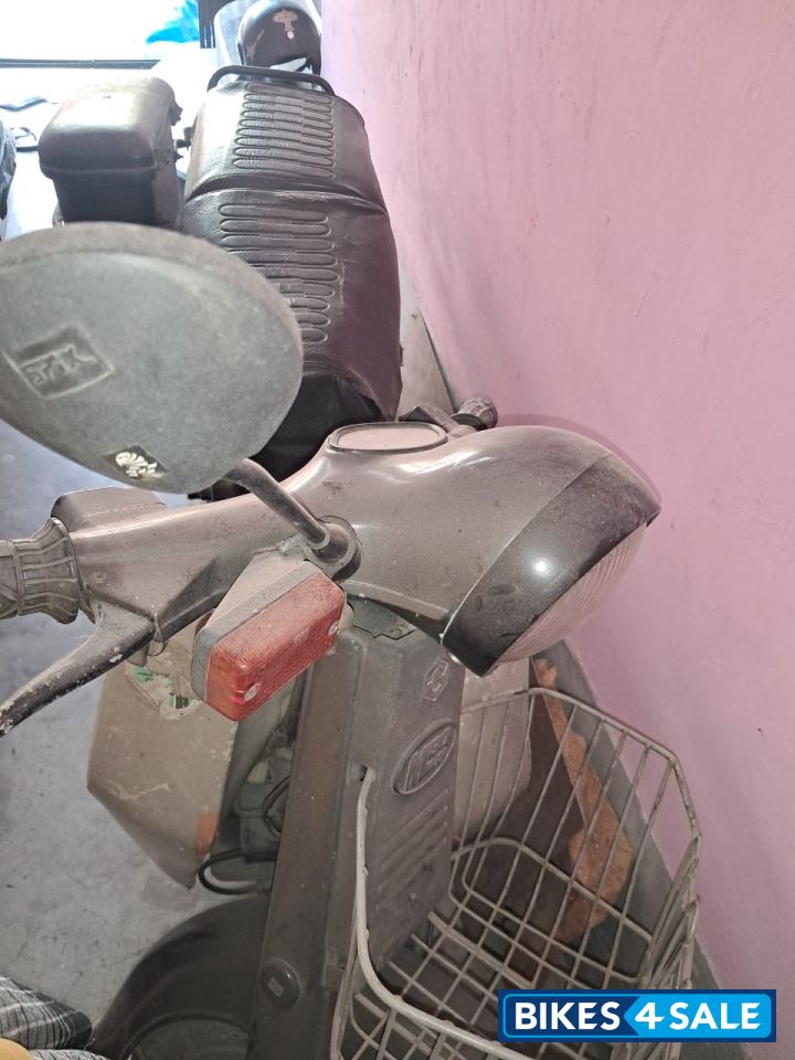 Dark Grey (metallic) Bajaj M80