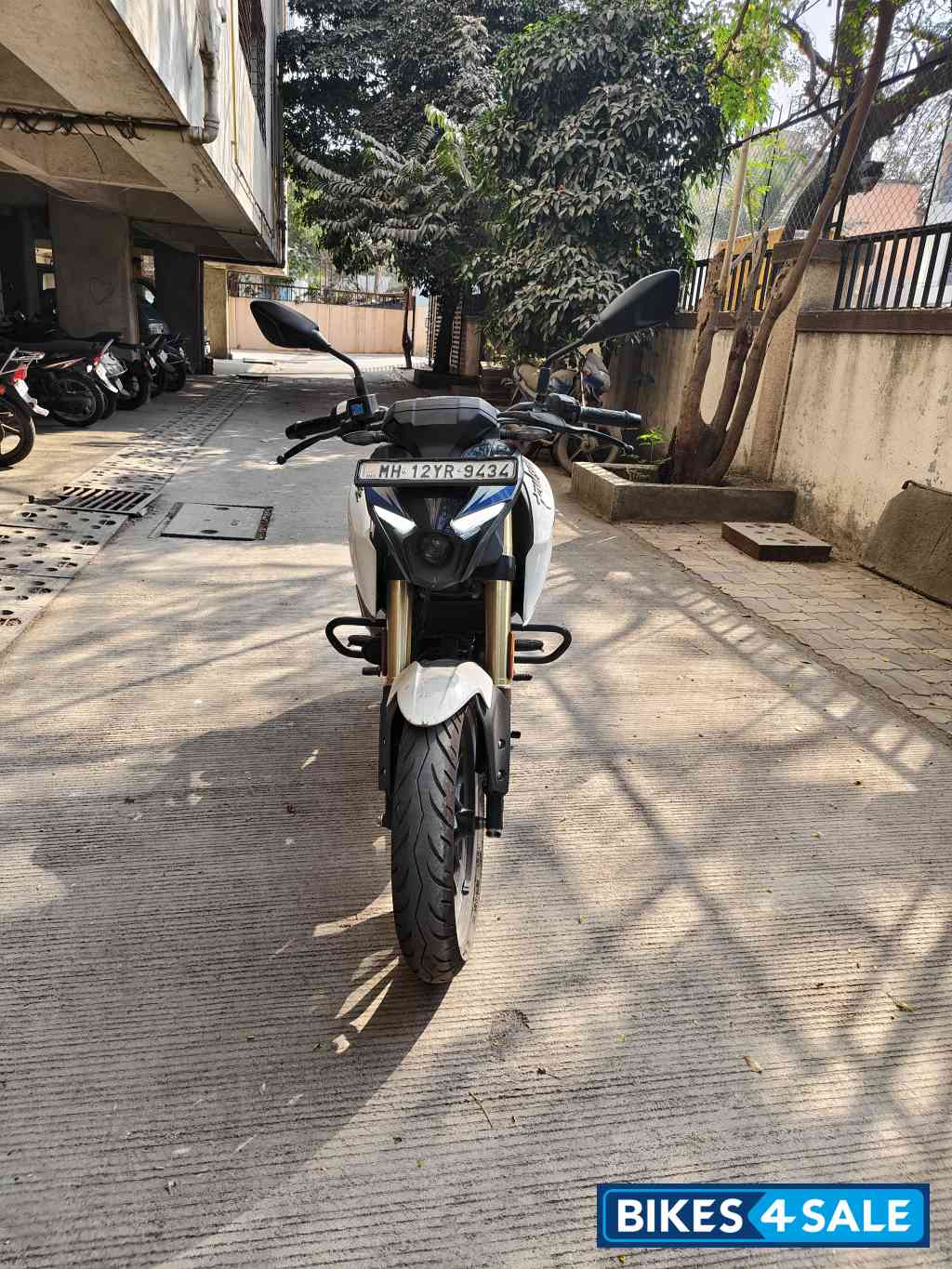 Bajaj Pulsar N250