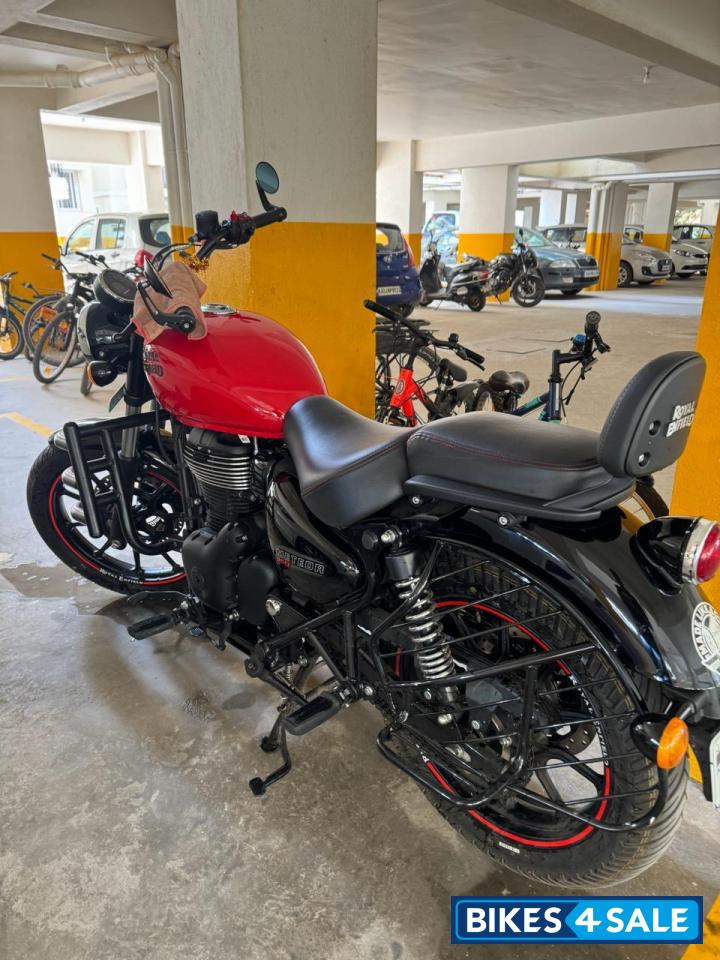 Royal Enfield Meteor 350 Fireball