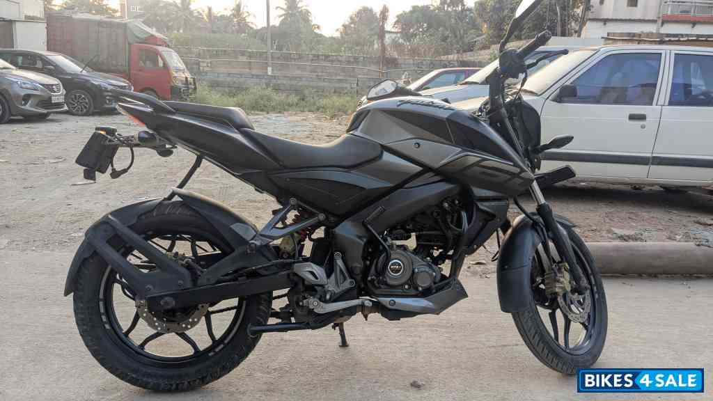 Bajaj Pulsar NS 160