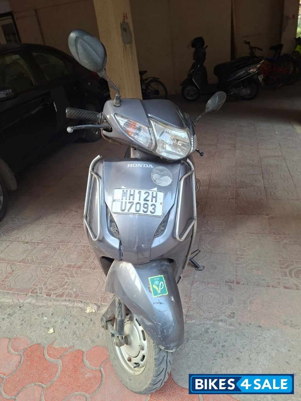 Grey Honda Activa