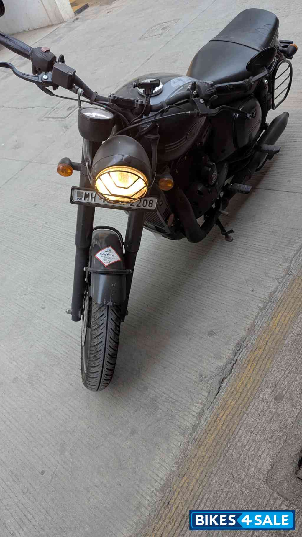 Jawa 42 Dual Channel ABS AllStar Black