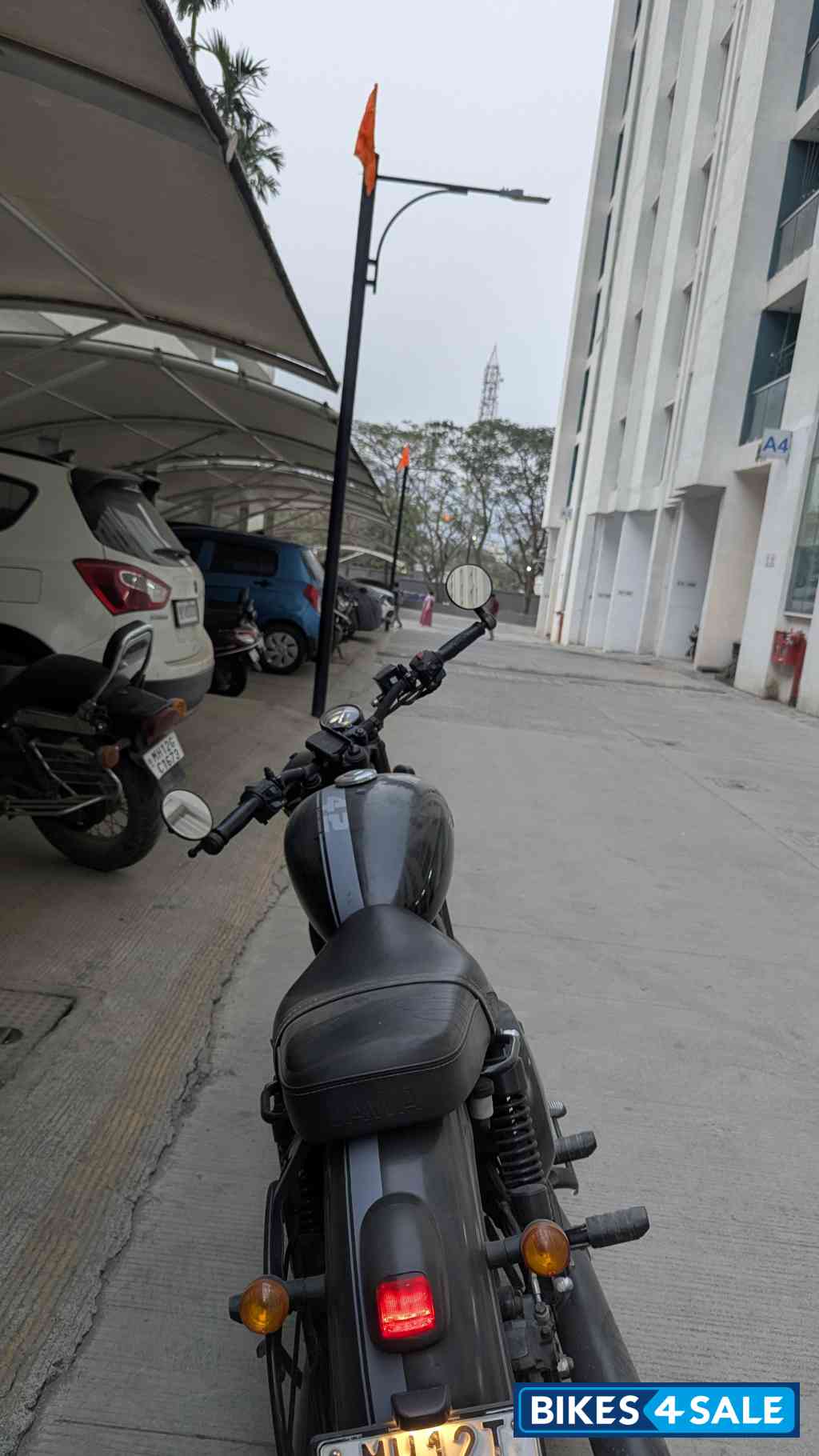 Jawa 42 Dual Channel ABS AllStar Black