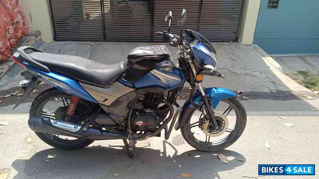 Blue Honda CB Shine SP Blue Honda CB Shine SP