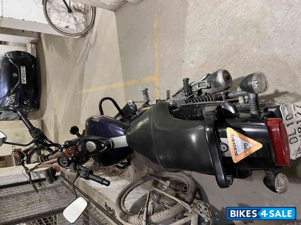 Bajaj Avenger Street 150