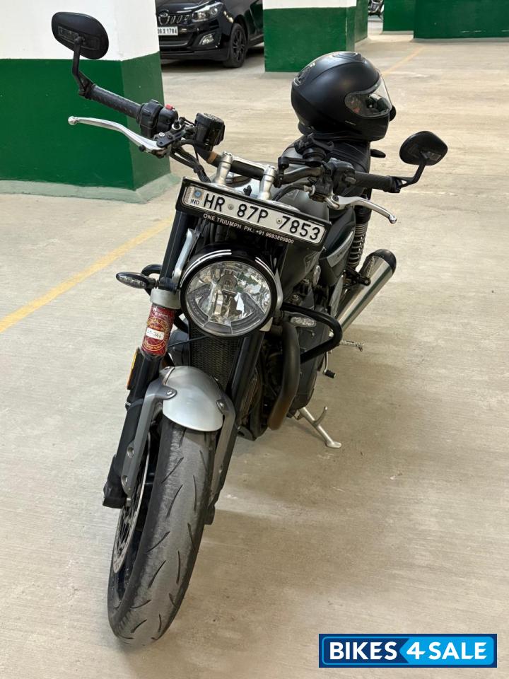 Mettalic Steel Grey Triumph Speed Twin 1200 Mettalic Steel Grey Triumph Speed Twin 1200