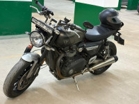 Mettalic Steel Grey Triumph Speed Twin 1200