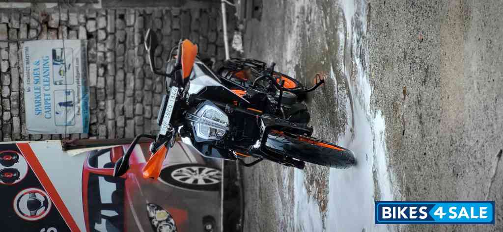 Grey/orange KTM Duke 390