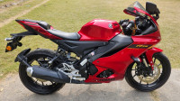 Yamaha R15 V4 2025