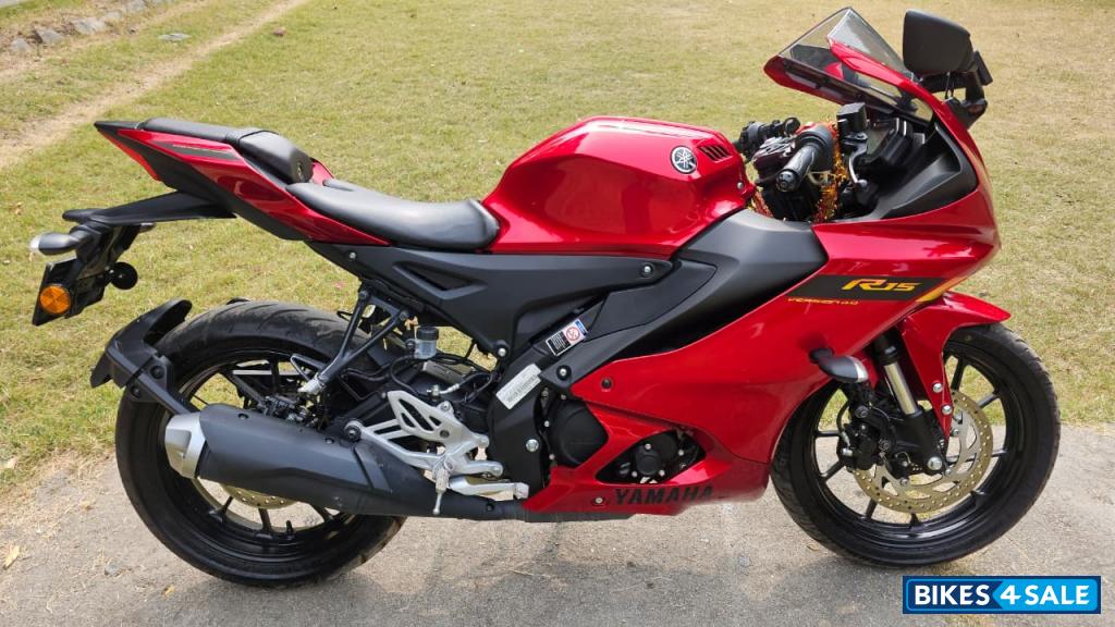 Yamaha R15 V4 2025
