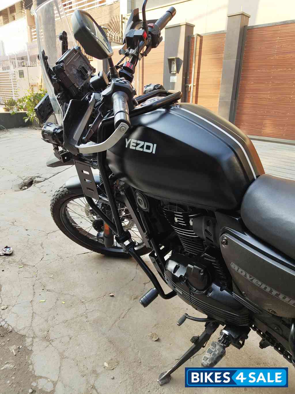 Yezdi Adventure Matte 2024