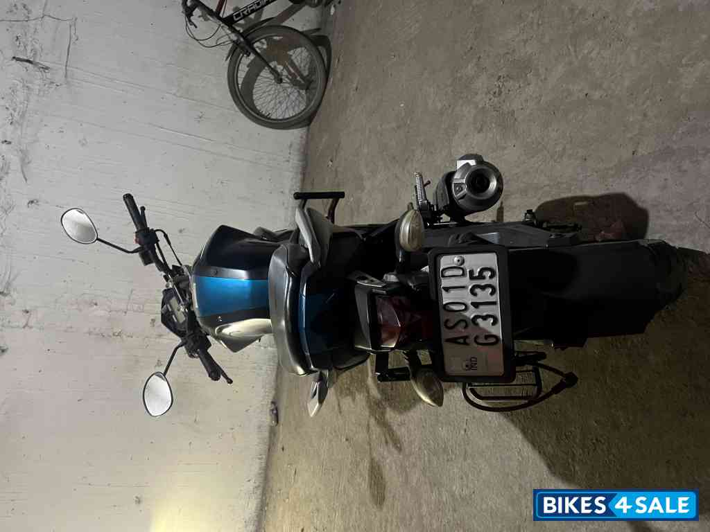 Blue Yamaha FZ-S FI V2