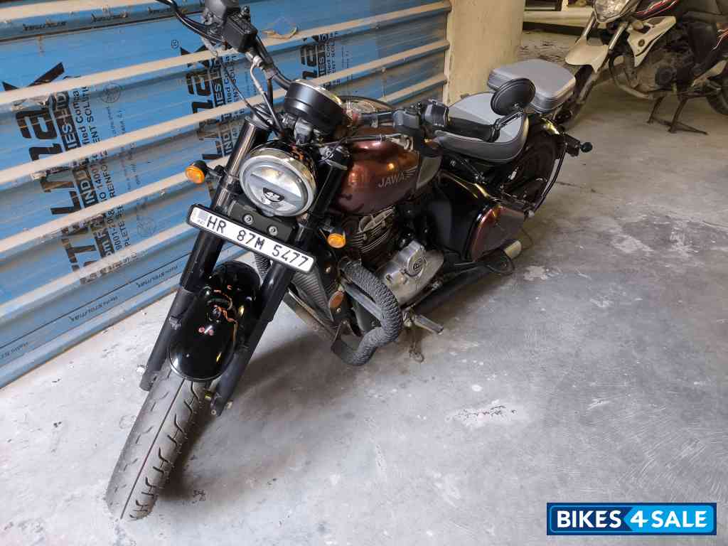 Jawa 42 Bobber Dual Channel ABS
