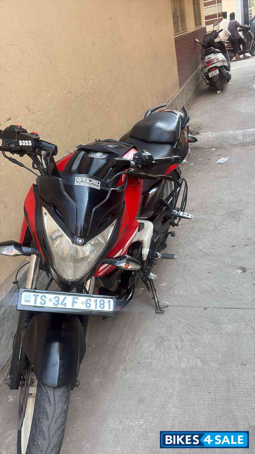 Bajaj Pulsar 200 NS