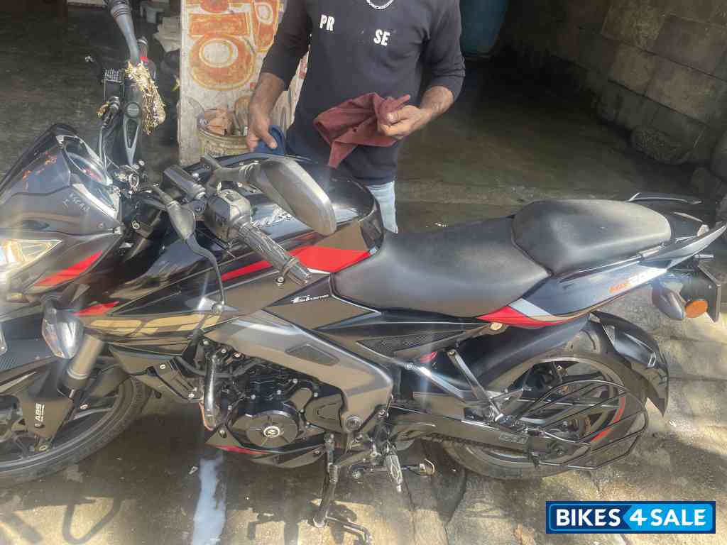 Bajaj Pulsar NS200 Bajaj Pulsar NS200