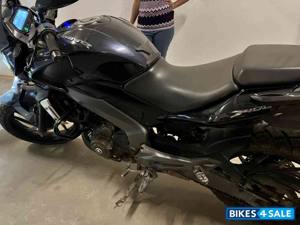 Dark Blue Bajaj Dominar 400
