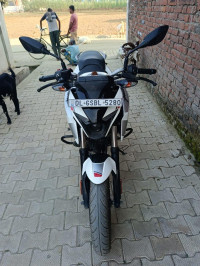 Bajaj Pulsar N160