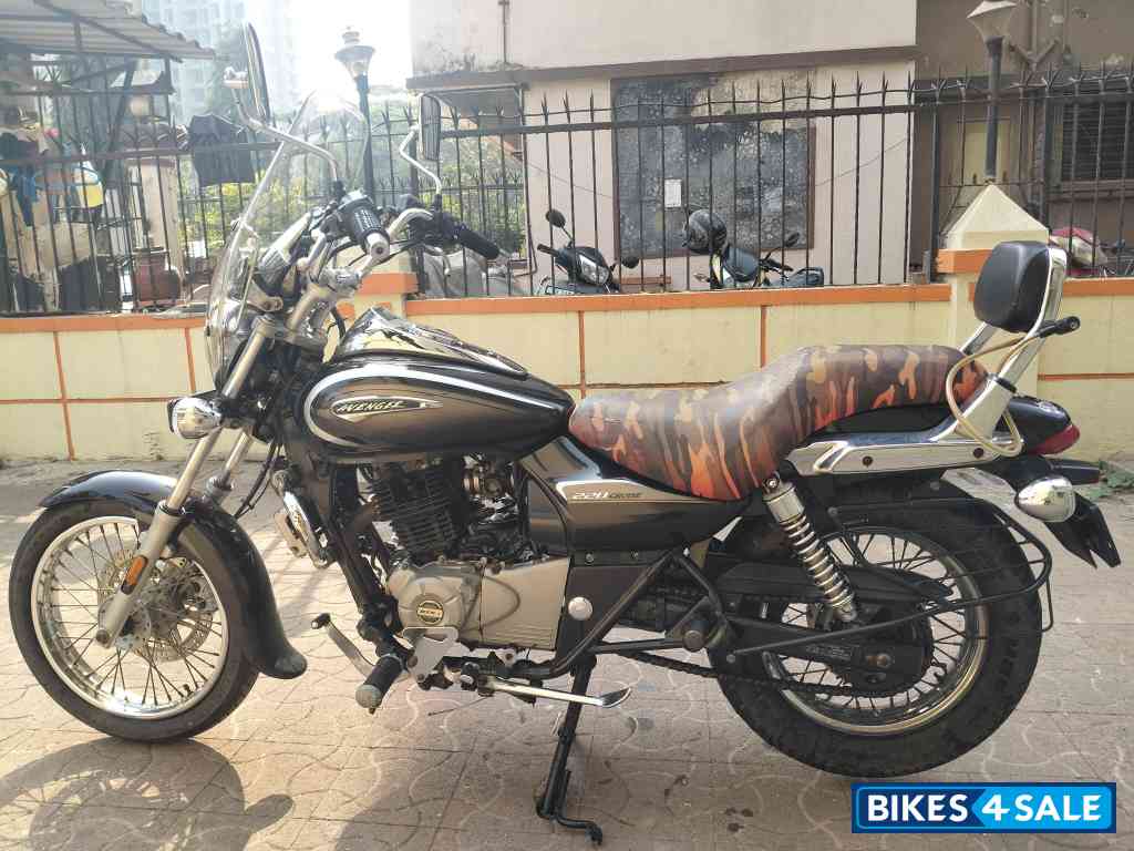 Bajaj Avenger Cruise 220 BS6