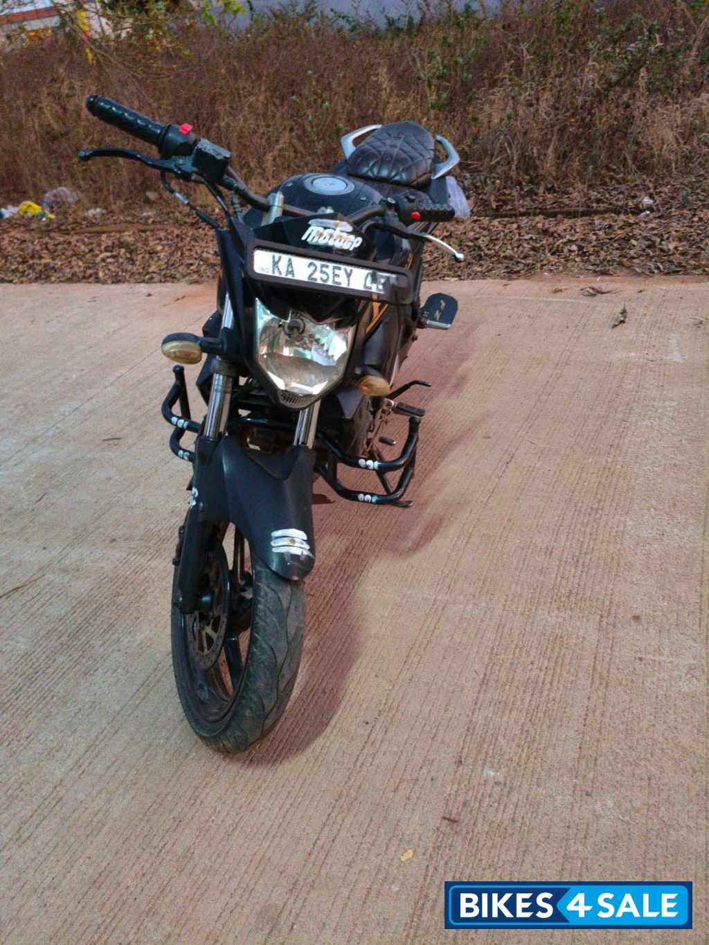 Black Yamaha FZ FI V2