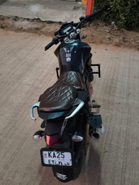 Black Yamaha FZ FI V2
