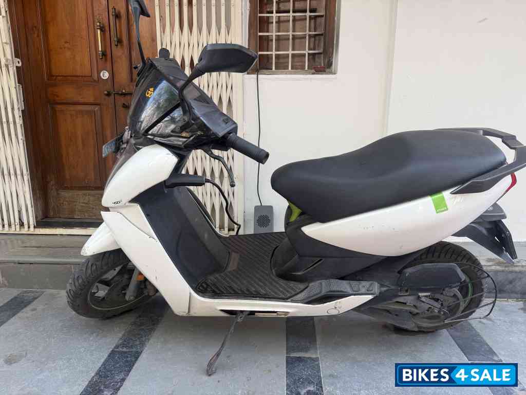 White Ather 450X
