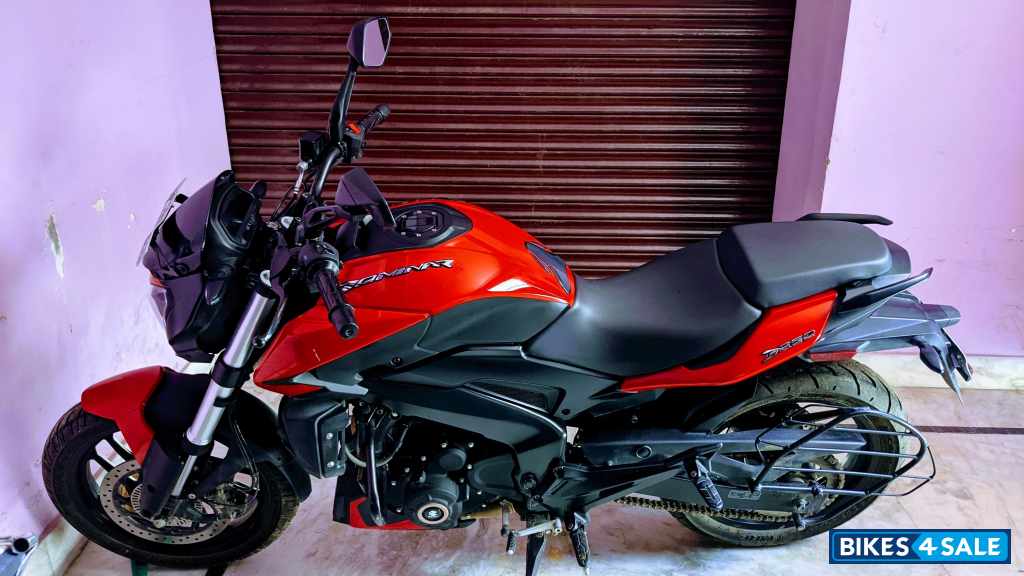 Bajaj Dominar 250