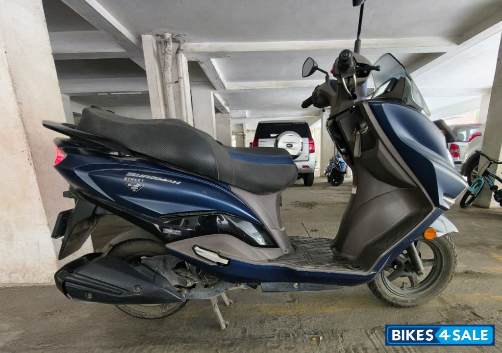 Matt Blue Suzuki Burgman Street Ride Connect Edition