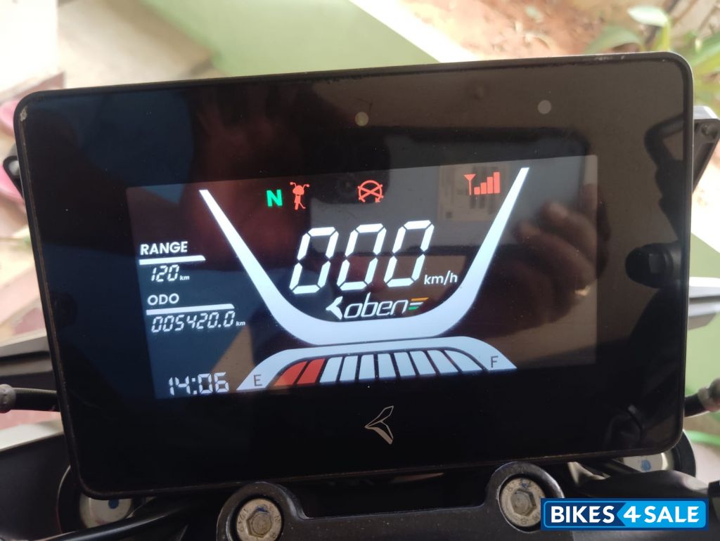 Orange-red Oben EV Rorr