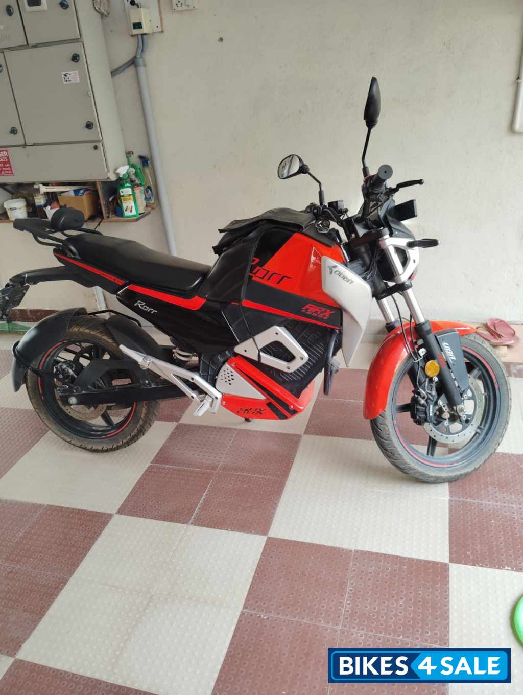 Orange-red Oben EV Rorr