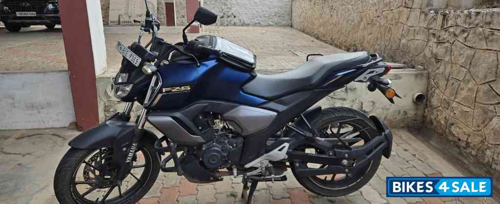 Yamaha FZ-S