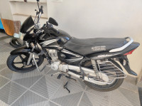 Black Honda Shine 125