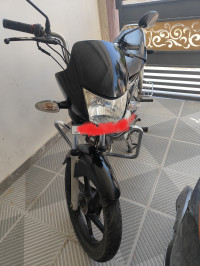 Black Honda Shine 125