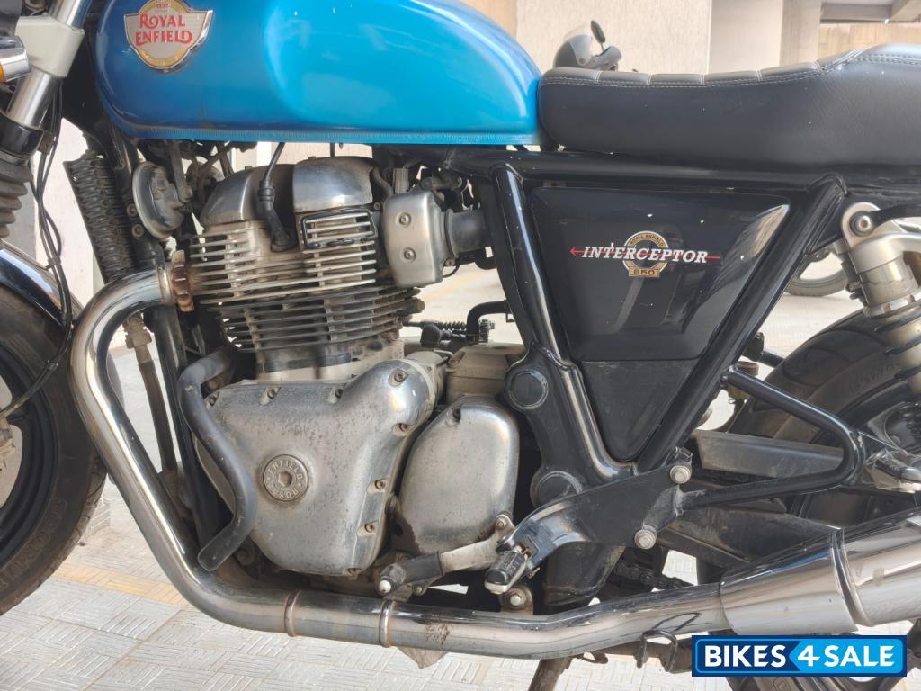 Blue Royal Enfield 2023 Interceptor 650