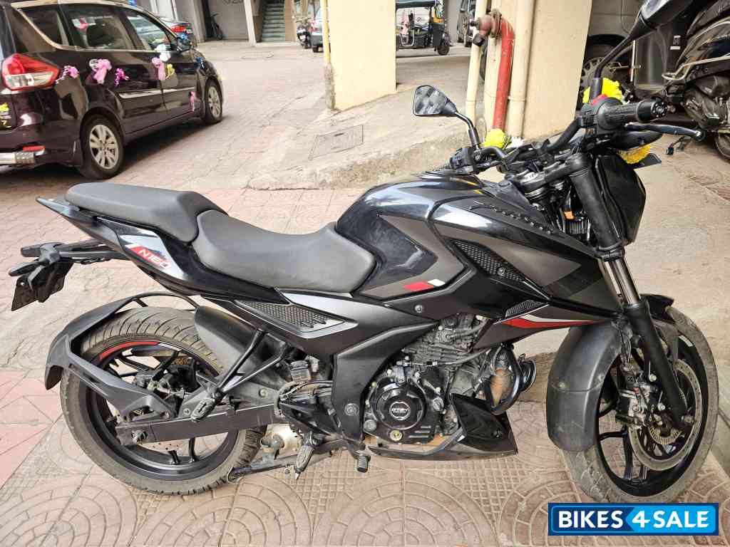 Bajaj Pulsar N160 Dual Channel ABS