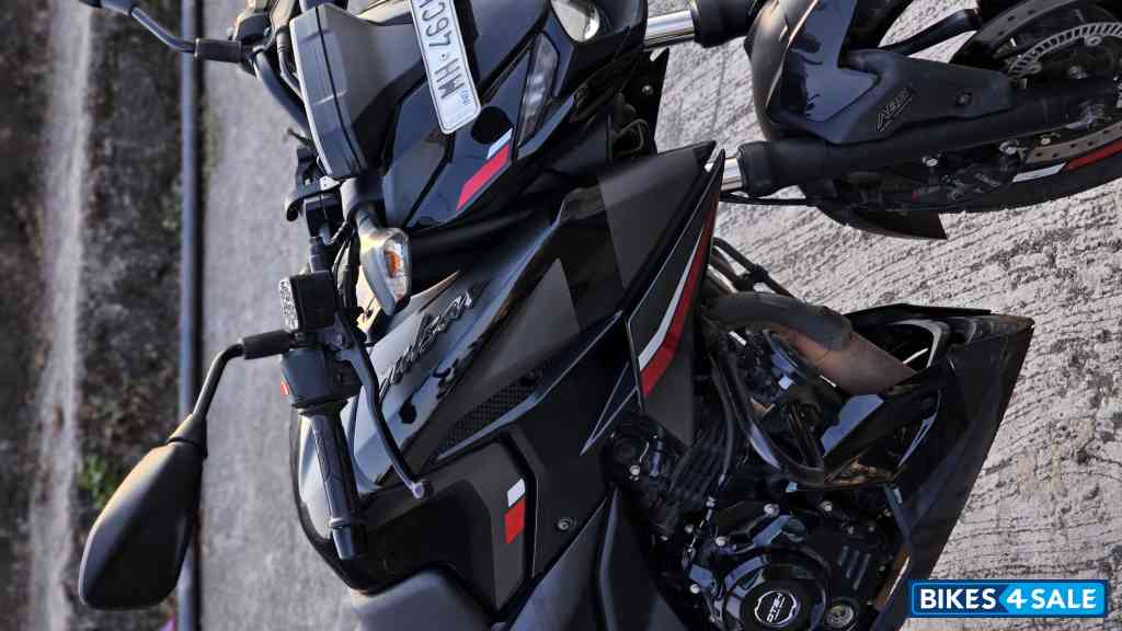Bajaj Pulsar N160 Dual Channel ABS