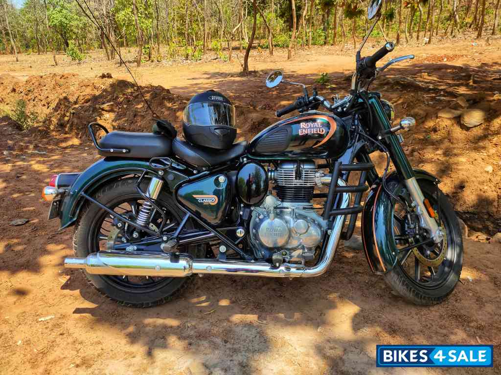 Halcyon Green Royal Enfield Classic 350 Dual Channel BS6