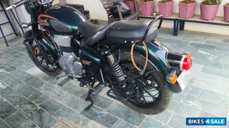 Halcyon Green Royal Enfield Classic 350 Dual Channel BS6