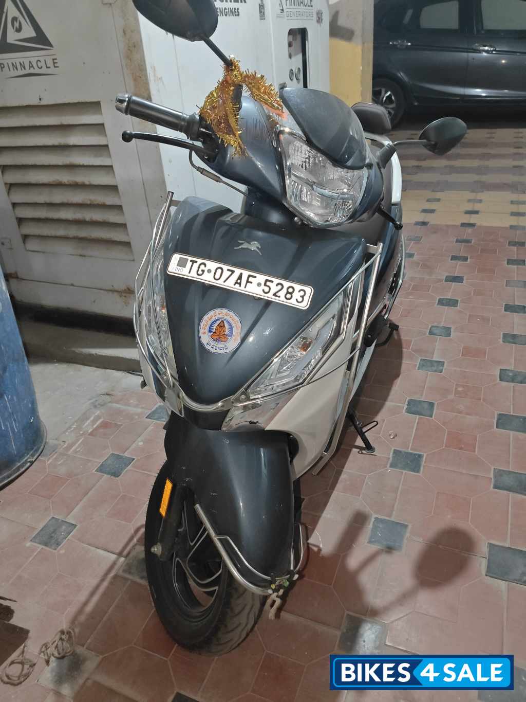 Ivory Grey TVS Jupiter 125 DT SXC