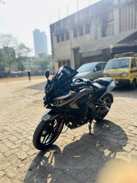 Bajaj Pulsar RS 200
