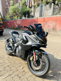 Bajaj Pulsar RS 200