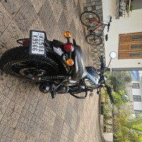 Royal Enfield Hunter 350 Metro
