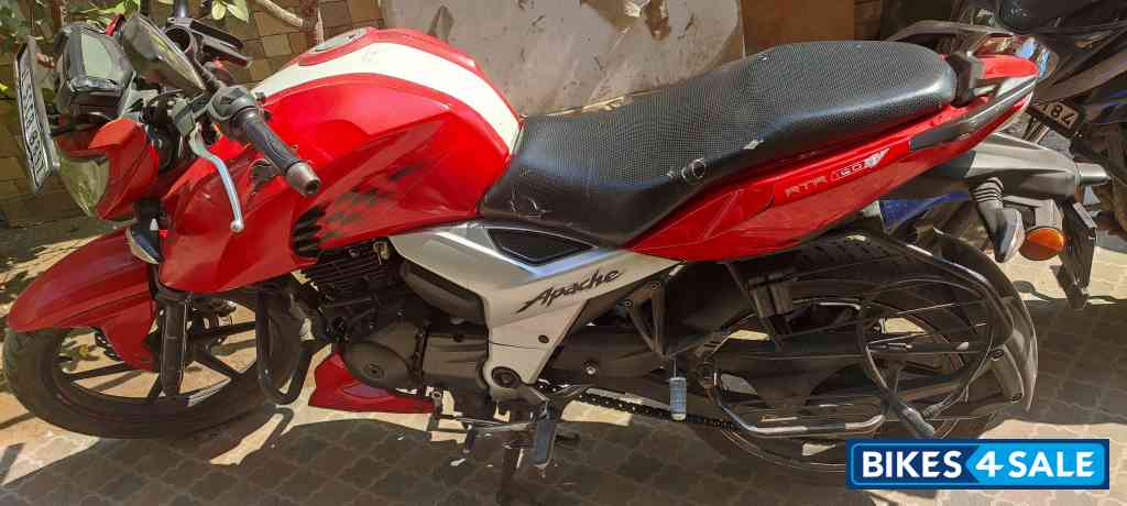 Racing Red TVS Apache RTR 160 4V