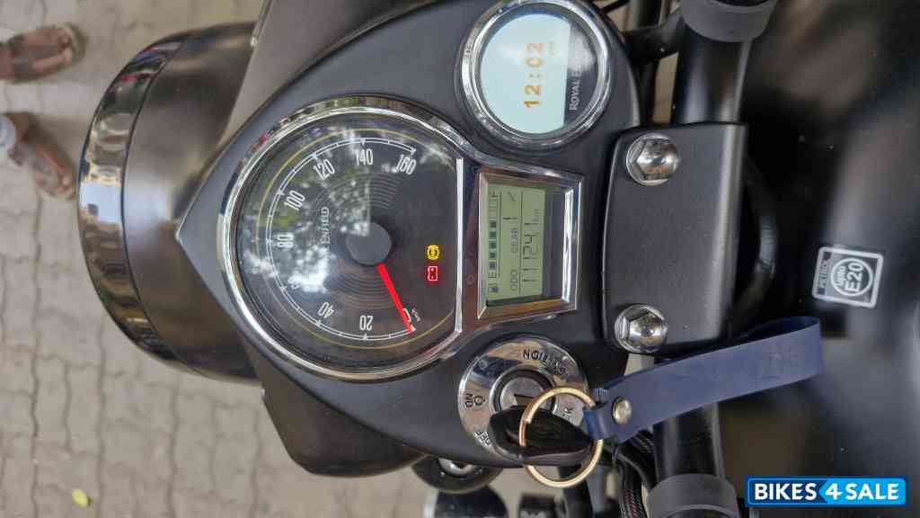 Matte Black Royal Enfield Classic Stealth Black Matte Black Royal Enfield Classic Stealth Black