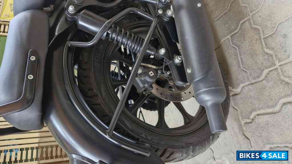 Matte Black Royal Enfield Classic Stealth Black Matte Black Royal Enfield Classic Stealth Black